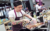Chefs with heart roast duck culinary tips youtube reality show trainee youth chefs marginalised background webisode white rojak mentor Chef Heman Tan JP Pepperdine English students