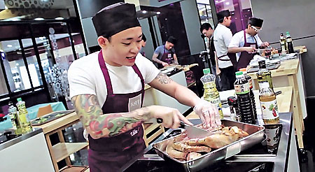 Chefs with heart roast duck culinary tips youtube reality show trainee youth chefs marginalised background webisode white rojak mentor Chef Heman Tan JP Pepperdine English students